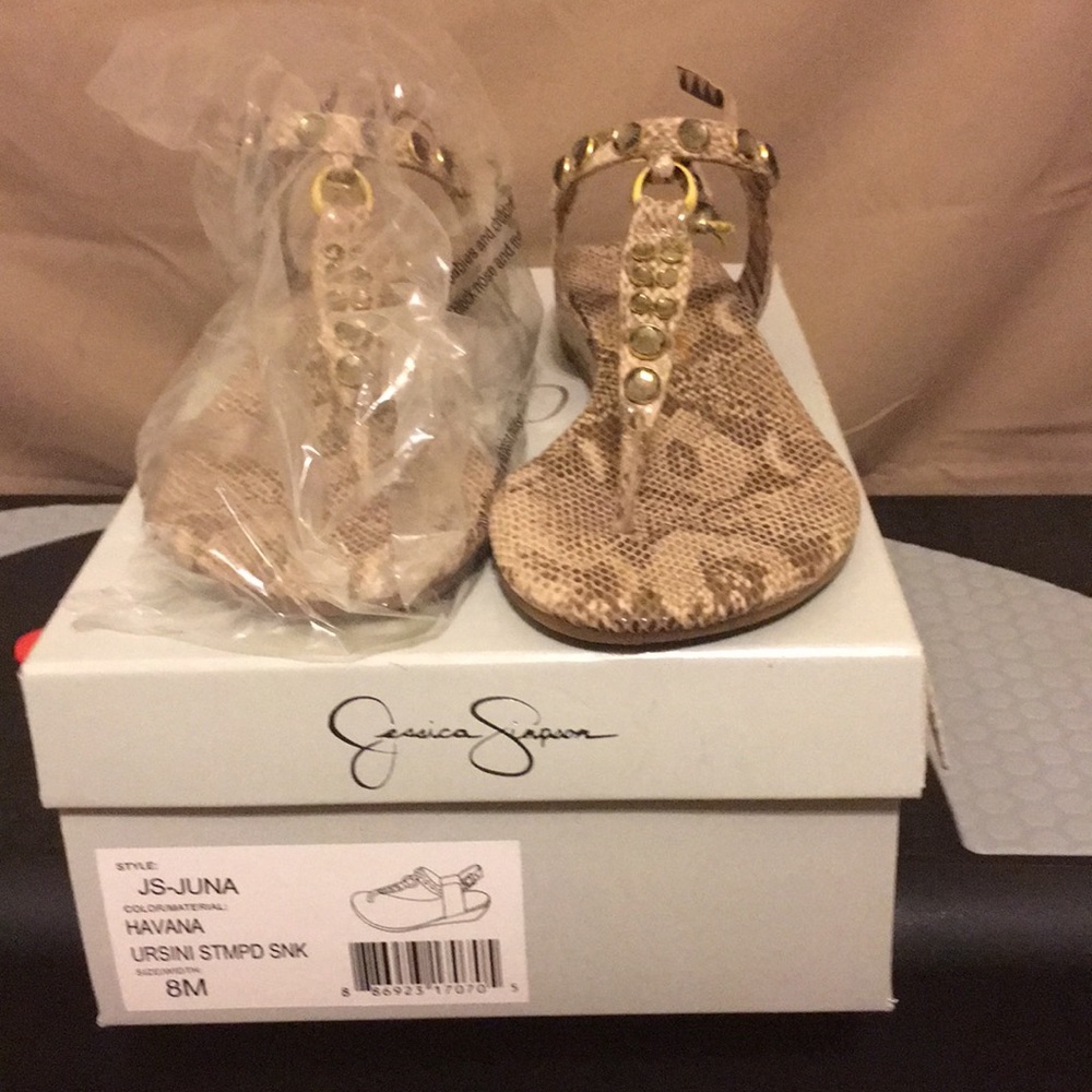Jessica Simpson Brand - Picture 3 of 5